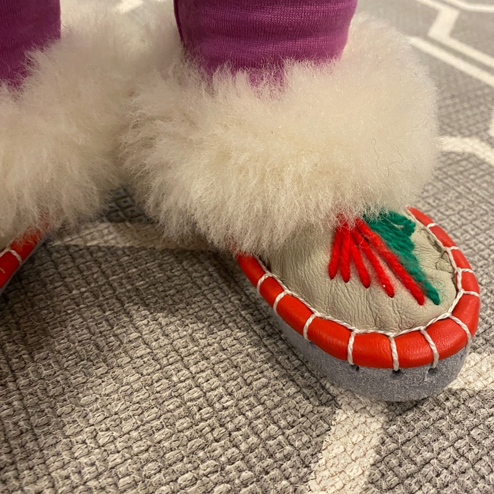 Leather Sheepskin Moccasins - Picture 3 of 6